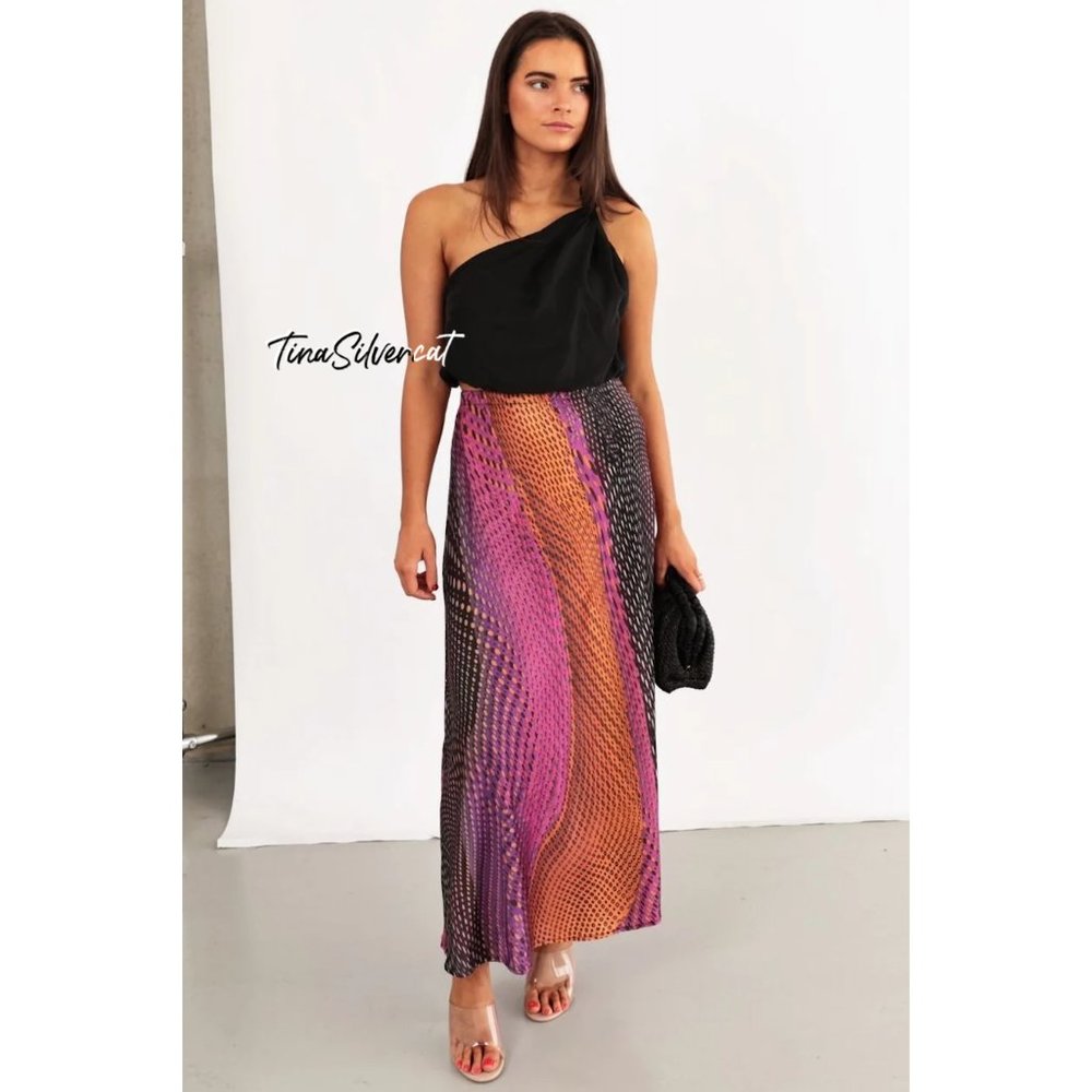 BLOGGER'S FAVE! Zara Printed Midi Skirt NWT - Picture 2 of 15